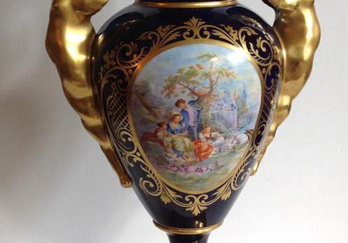 Vase en porcelaine de Limoges 